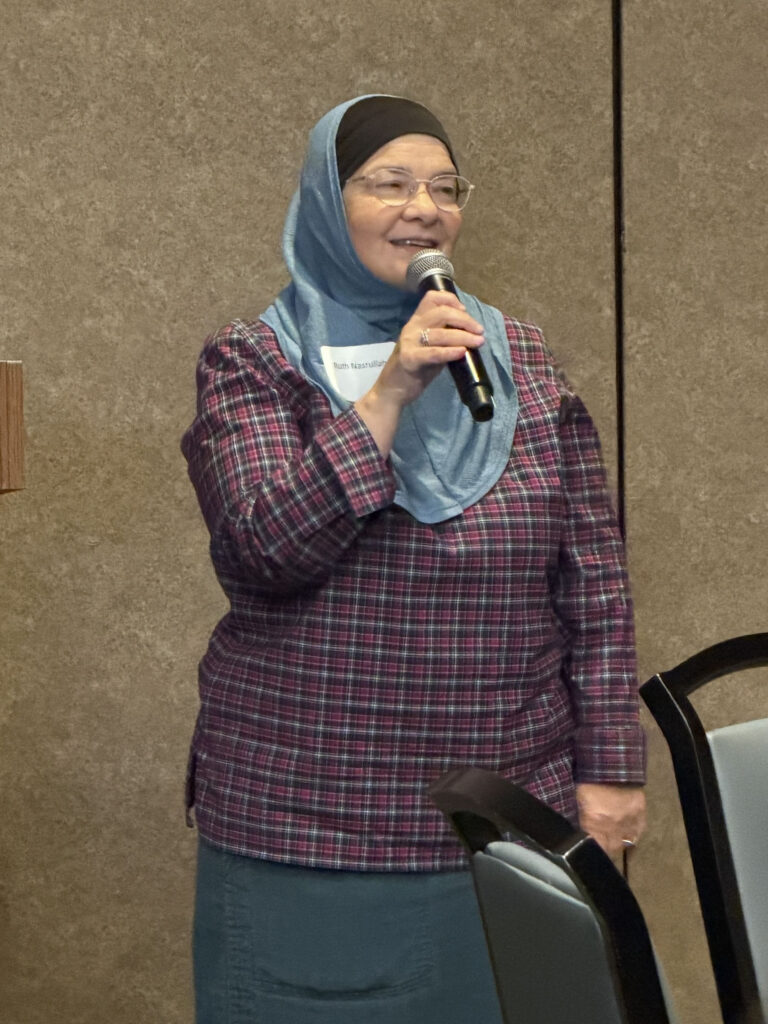 Alex Hoben/SPJFW SPJ Region 8 President Ruth Nasrullah speaks during the Region 8 Conference's keynote luncheon.
